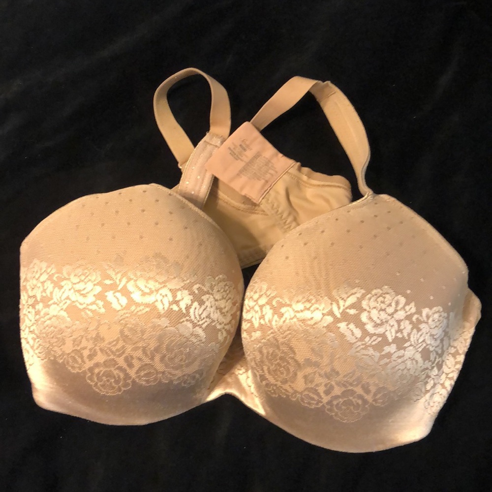 Soma Nude bra 40DD Underwire with quadruple hook closure